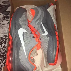 Nike air max dynasty 2